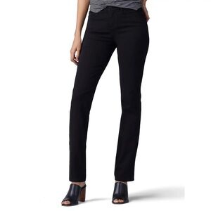 Lee Flex Motion Regular Fit Straight Leg Jean - Black - 8 Short
